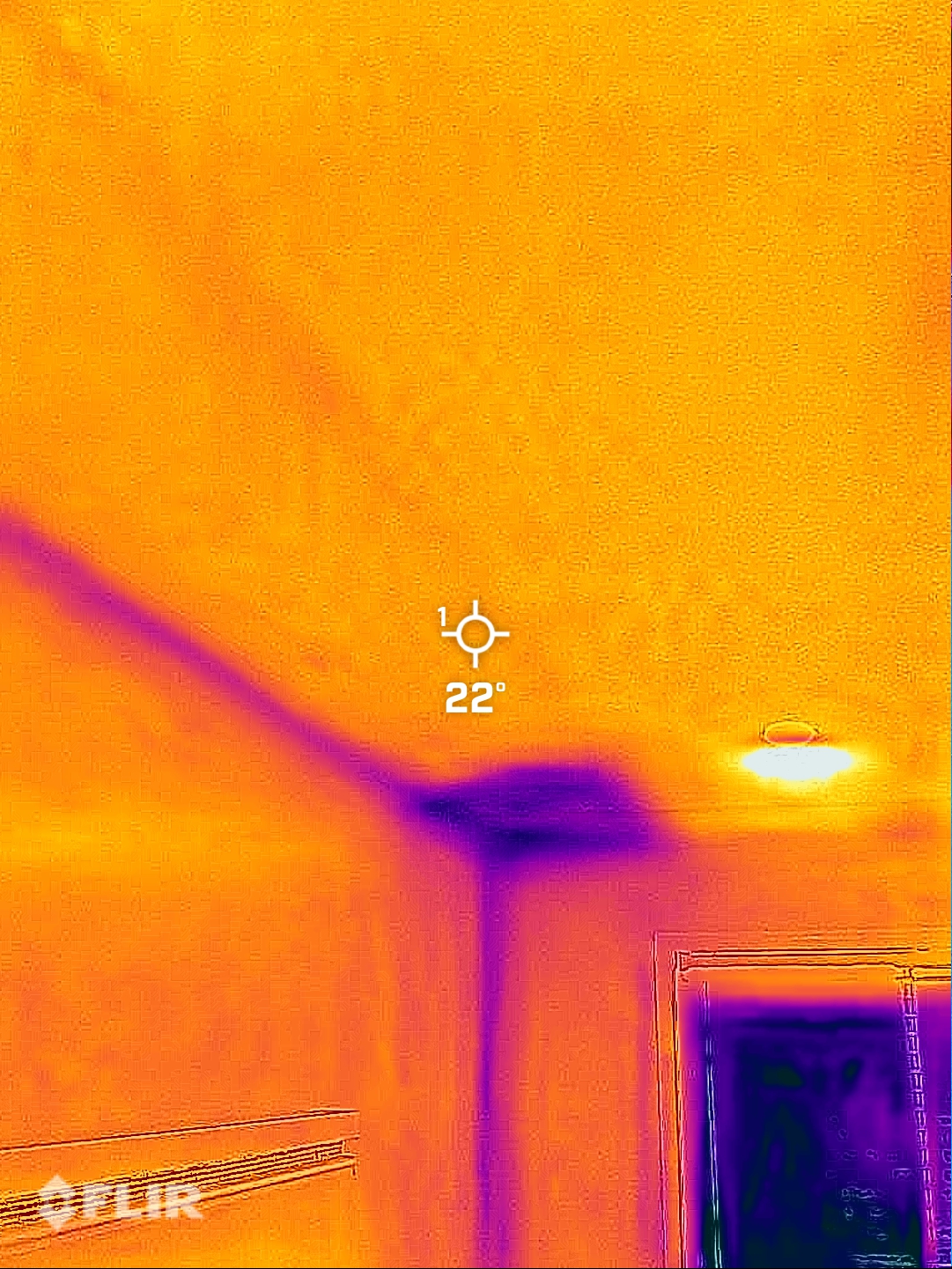 Thermal imaging showing moisture detection
